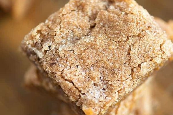 cinnamon-sugar-blonde-brownies-recipe